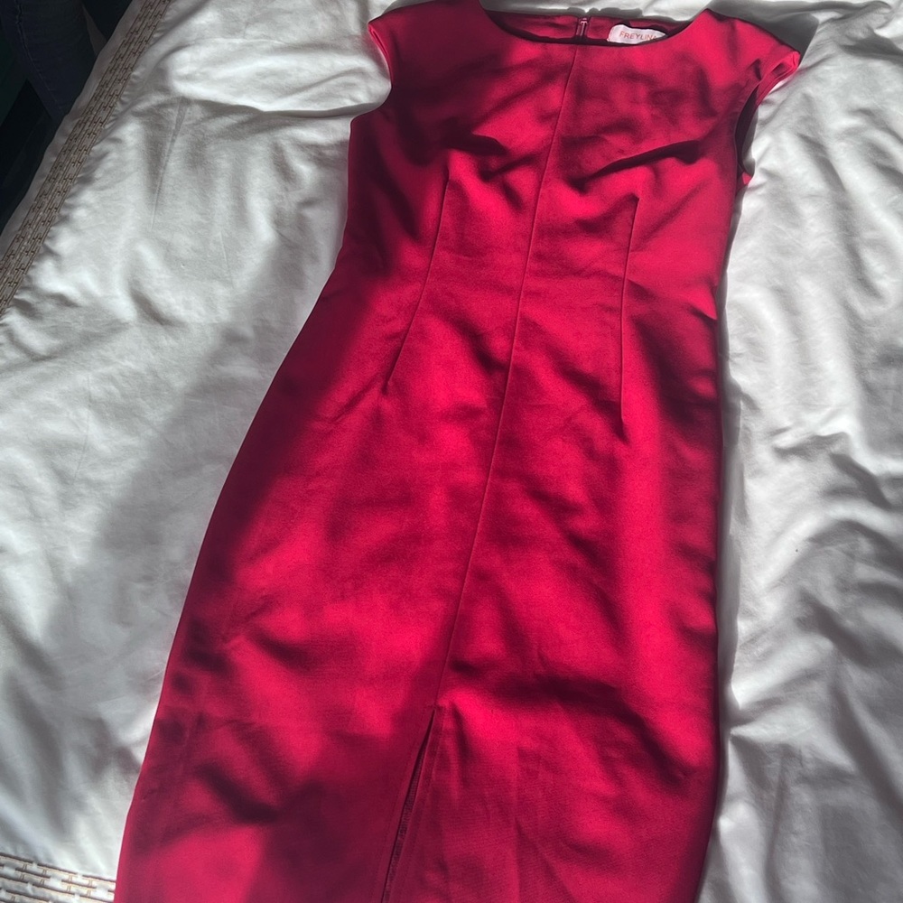 Chic Red Dress